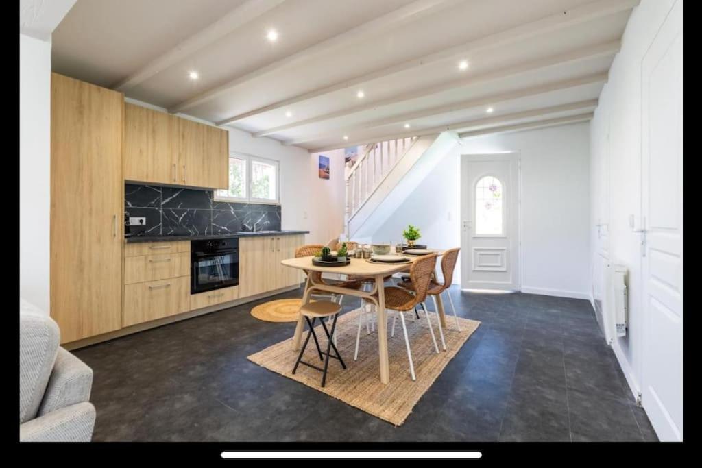 Maison A Deux Pas Du Port ラントン エクステリア 写真